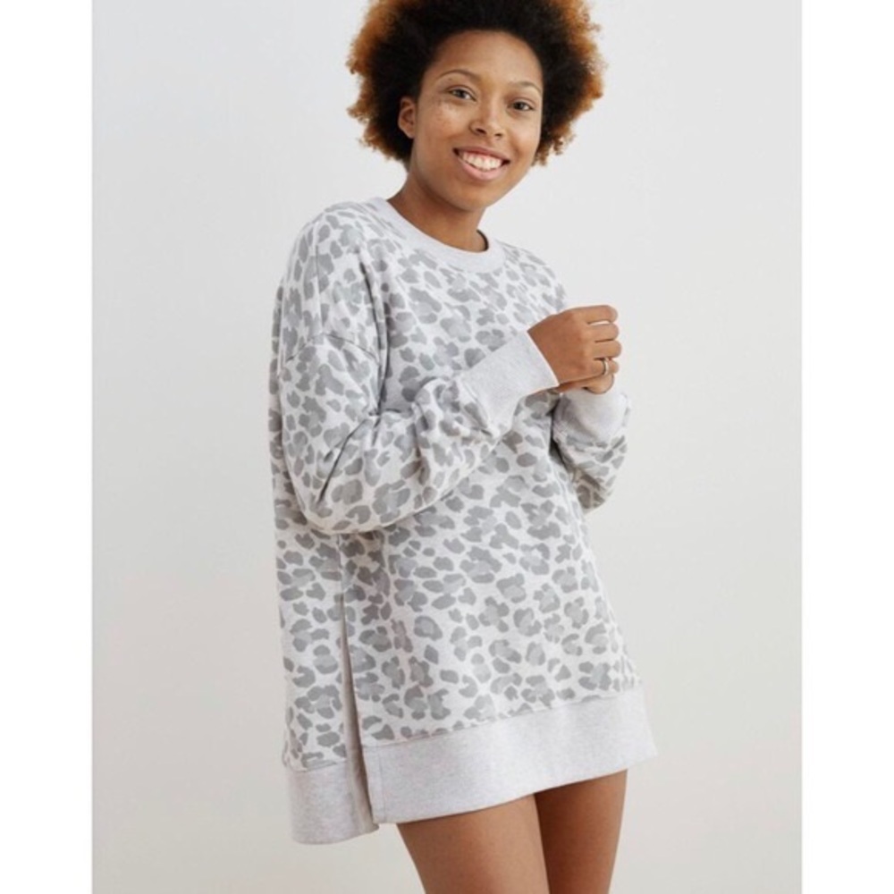 Aerie Cheetah Sweatshirt in Gray